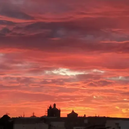 דירה Two Bedroom Loft With Outdoor Area, Served With Lift