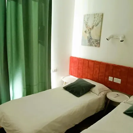 Two Bedroom Loft With Outdoor Area, Served With Lift דירה