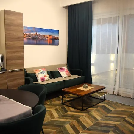 Apartment Two Bedroom Loft With Outdoor Area, Served With Lift