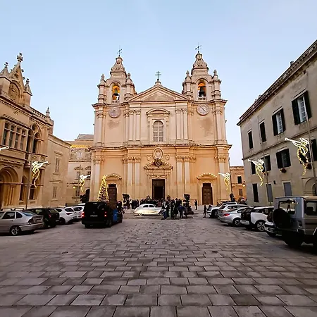 Apartment Two Bedroom Loft With Outdoor Area, Served With Lift