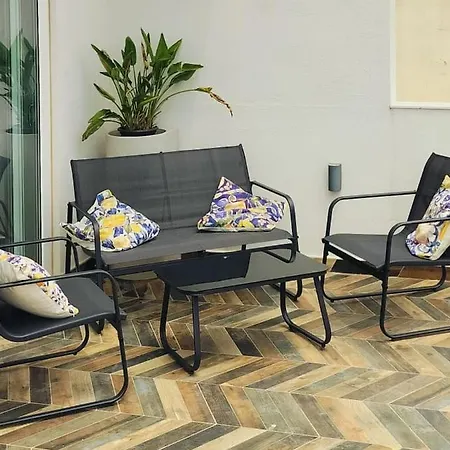 Two Bedroom Loft With Outdoor Area, Served With Lift *